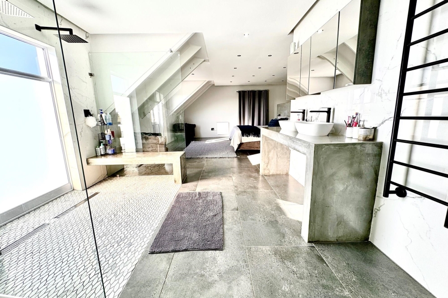 9 Bedroom Property for Sale in Long Acres Country Estate Western Cape